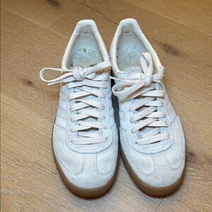 Adidas Women's Beige and White Handball Spezial size mens 6.5/ womens 8